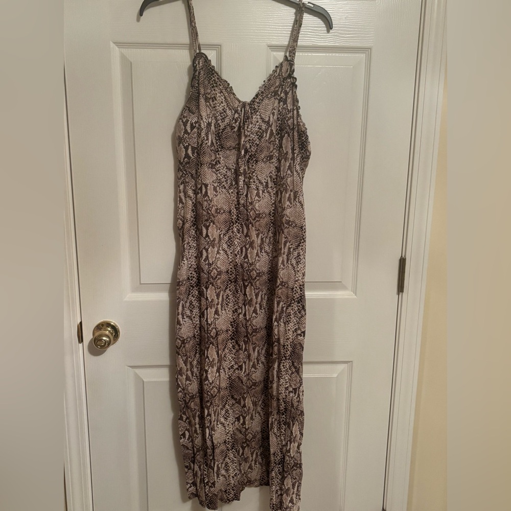 Wild fable, snake skin dress size XXL.